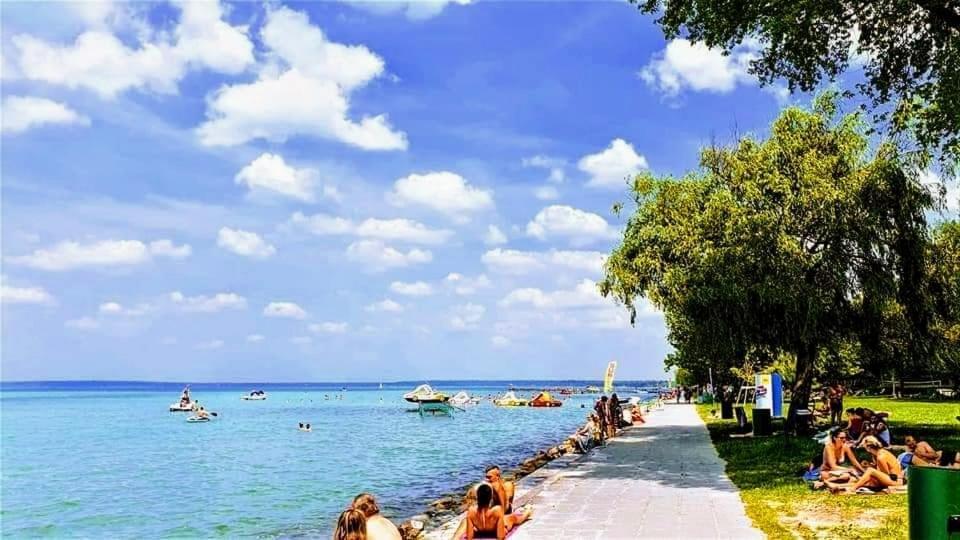 Balaton Wellness Apartman Шиофок Экстерьер фото
