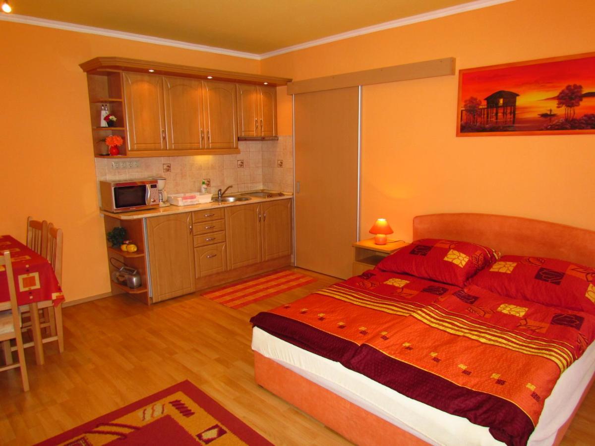 Balaton Wellness Apartman Шиофок Экстерьер фото