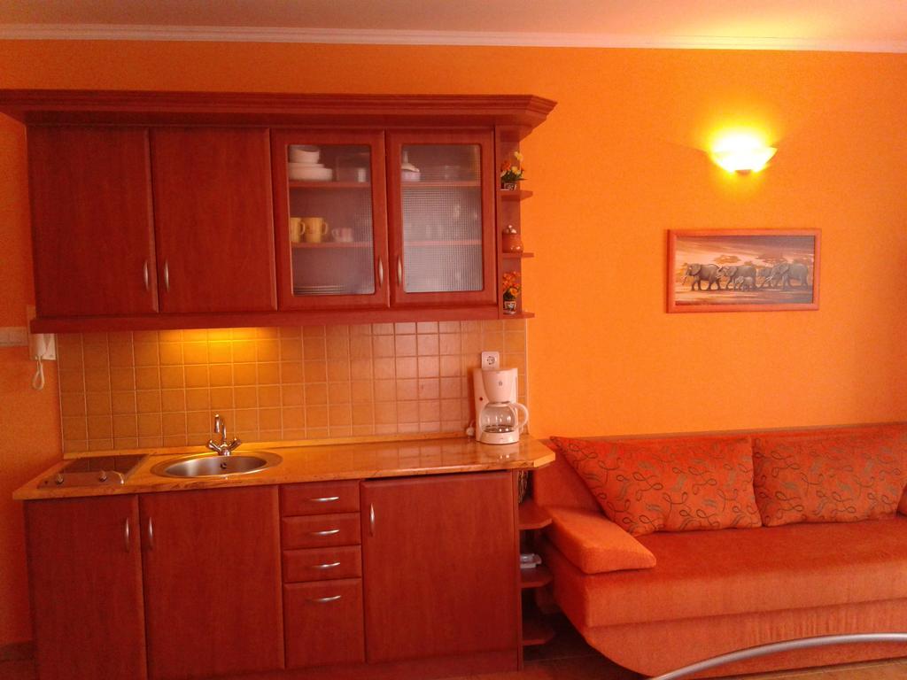 Balaton Wellness Apartman Шиофок Экстерьер фото